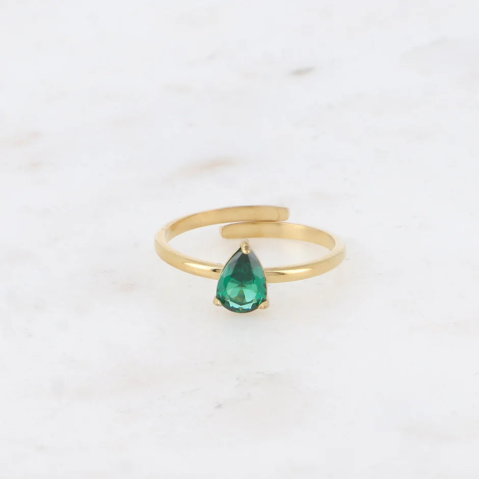 Green Holly Ring