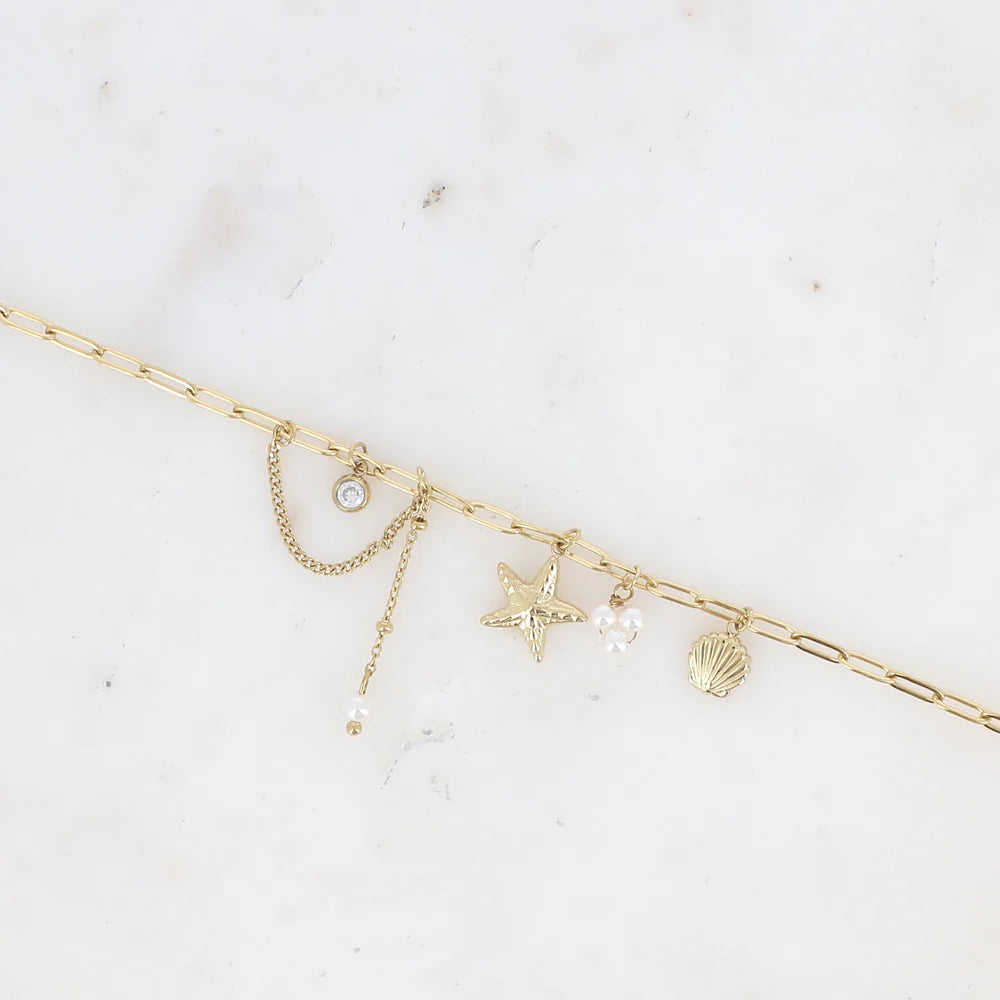 White Seahsell Charm Bracelet