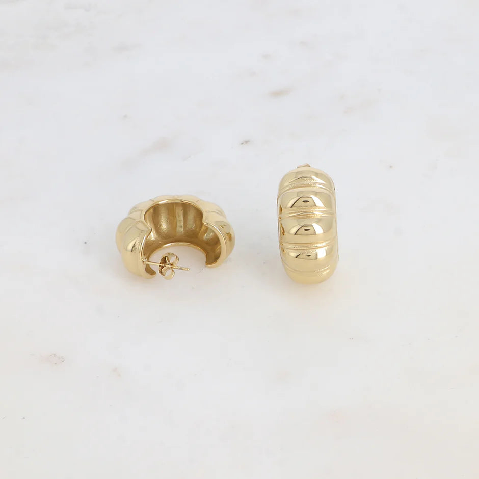 Romy Quilted Hoop Earring