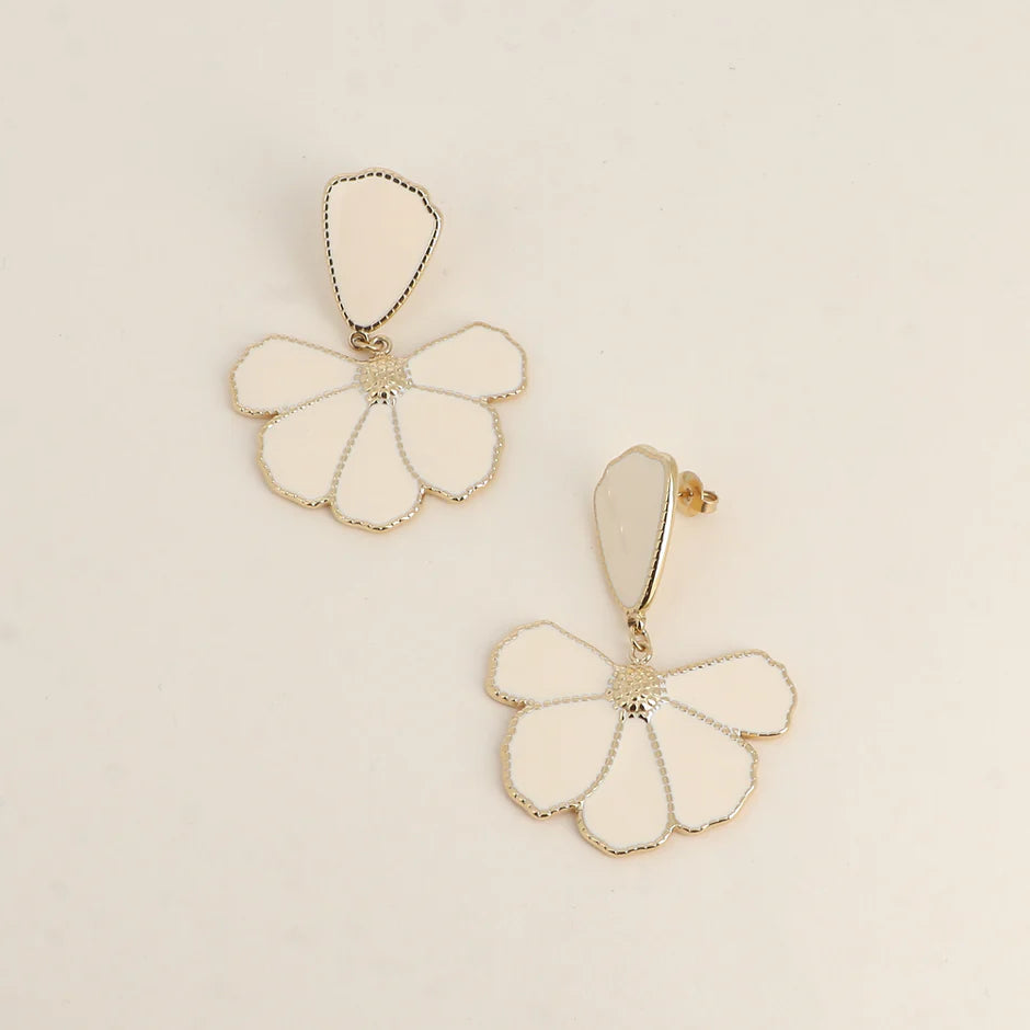 Ecru Floral Earring