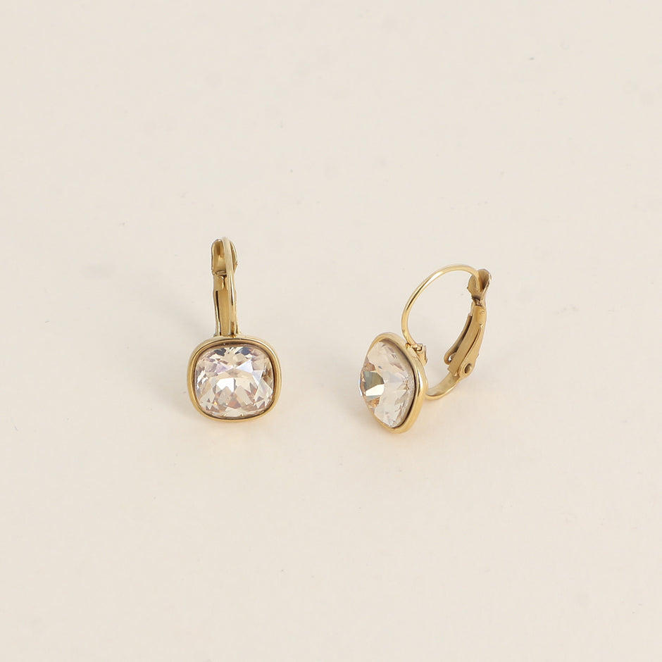 Golden Shadow Bea Sleeper Earring