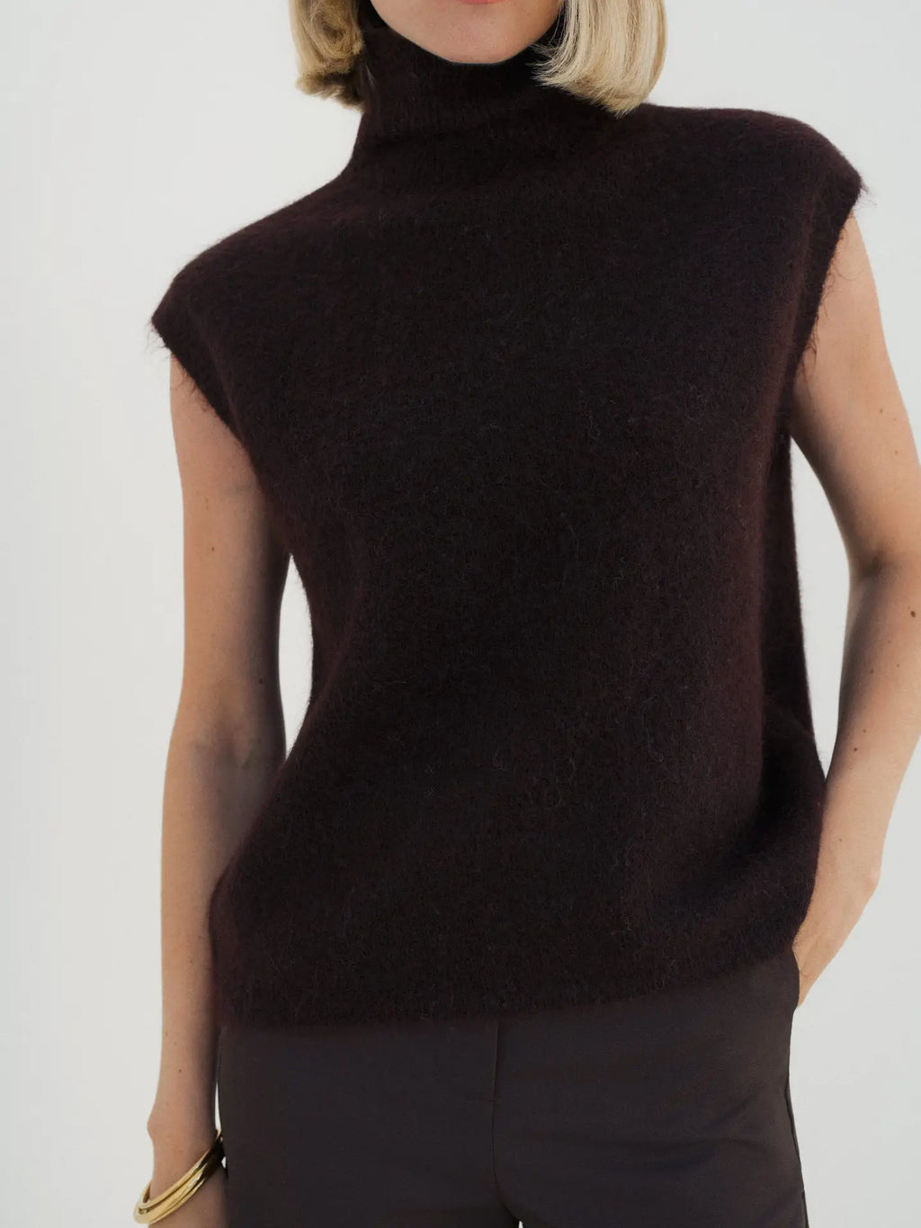 Wool Sleeveless Turtleneck Sweater