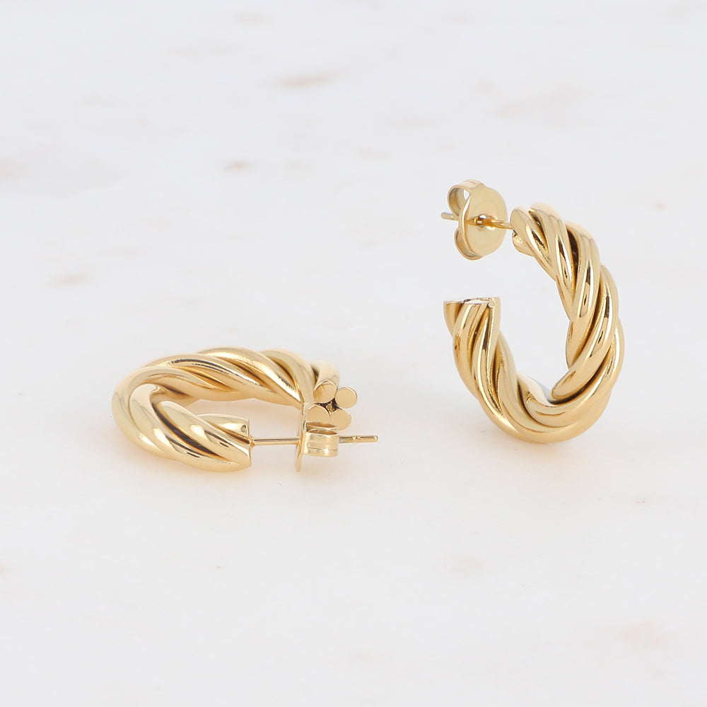 Pila Hoop Earring